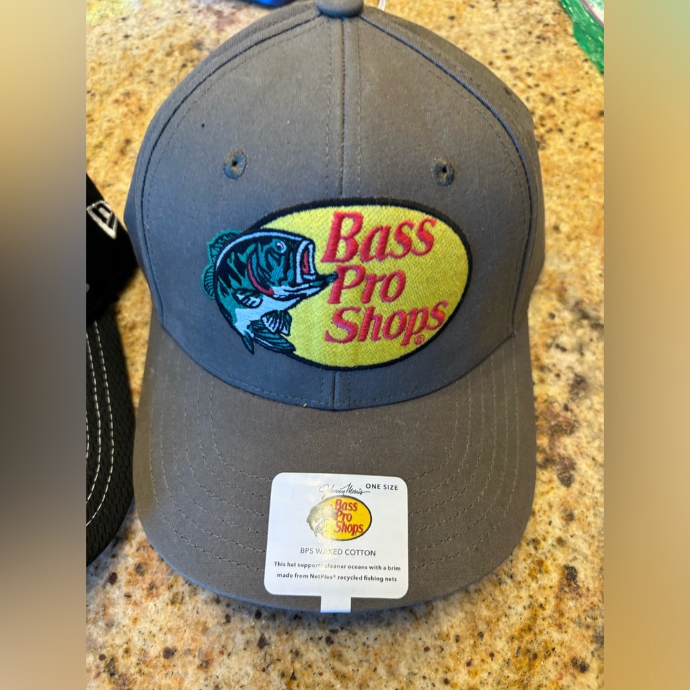 Bass Pro Shop baseball hat